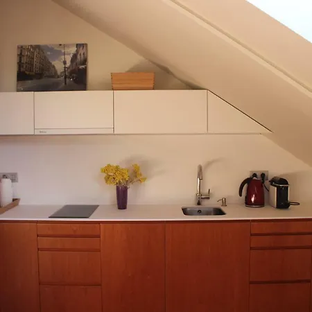 Apartamento A Casa Rosa- ático En El Centro De Vigo