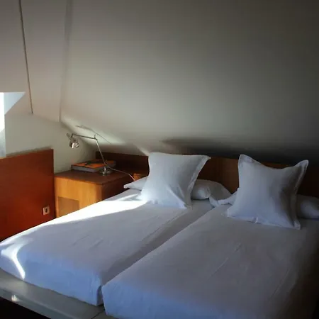 A Casa Rosa- ático En El Centro De Apartamento Vigo