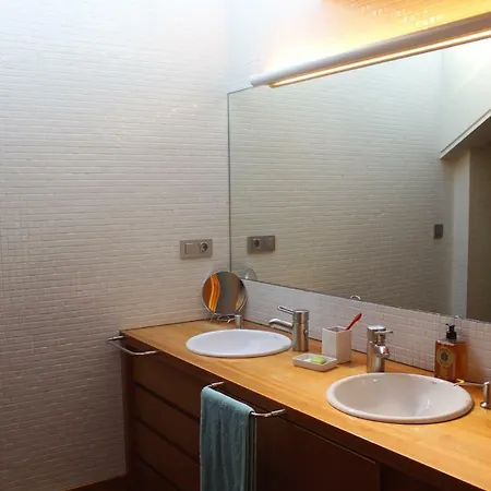 A Casa Rosa- ático En El Centro De Apartamento Vigo