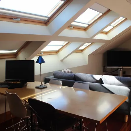 Apartamento A Casa Rosa- ático En El Centro De *