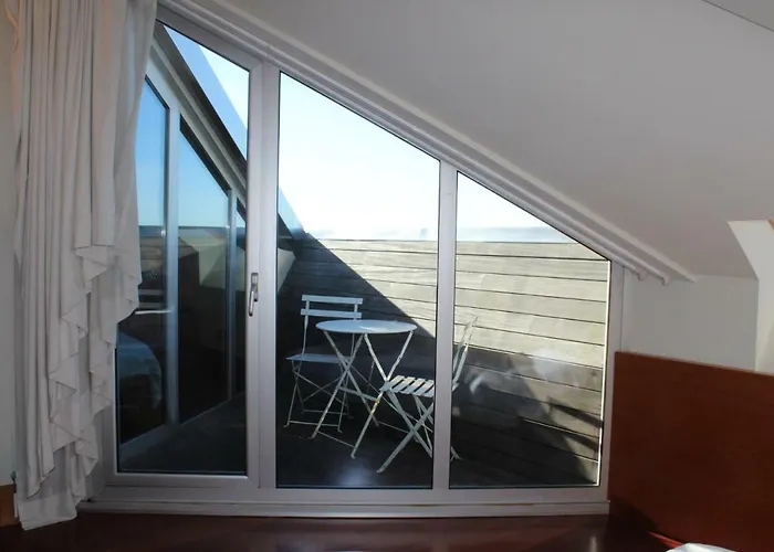 A Casa Rosa- Atico En El Centro De Vigo